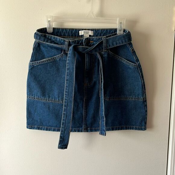 Forever 21 Denim mini Skirt Size L Gently used Blue - Picture 1 of 4